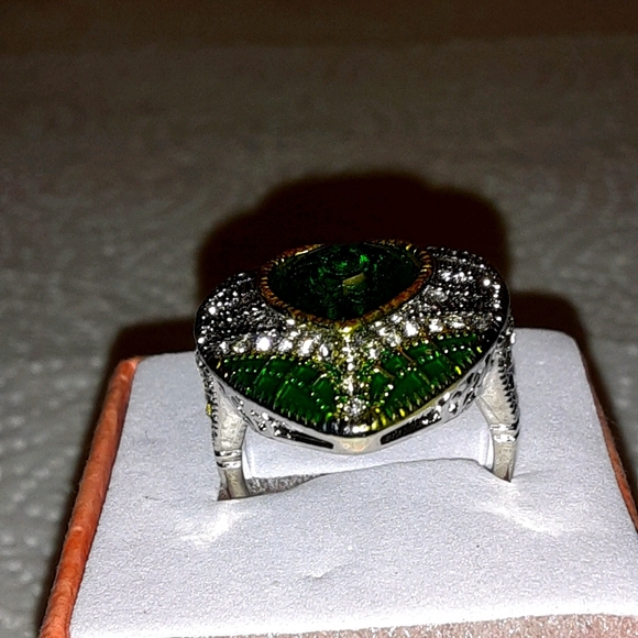HEART RING, EMERALD, 2-TONE, 6,7,10 - Picture 3 of 10